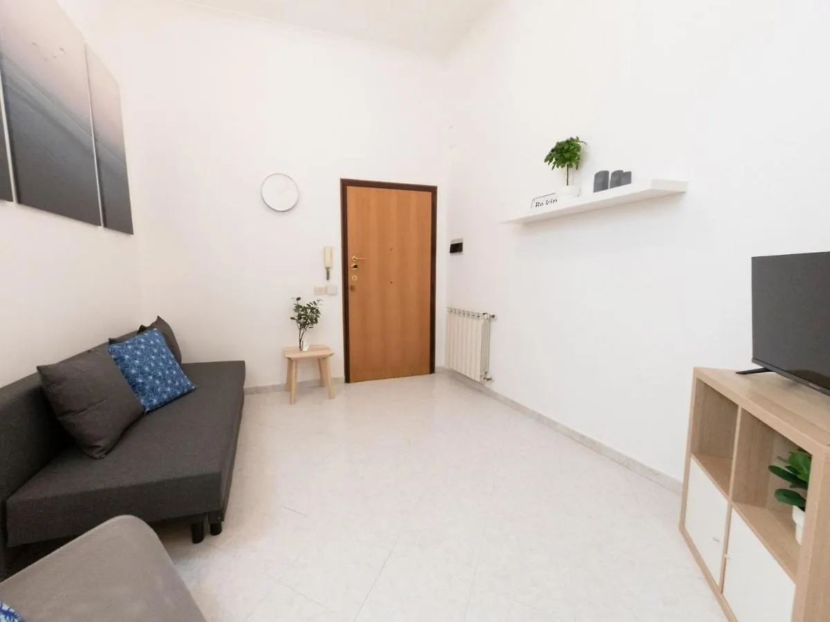 The Best Rent - Lovely Two-Bedroom Apartment Near Termini Station Rome